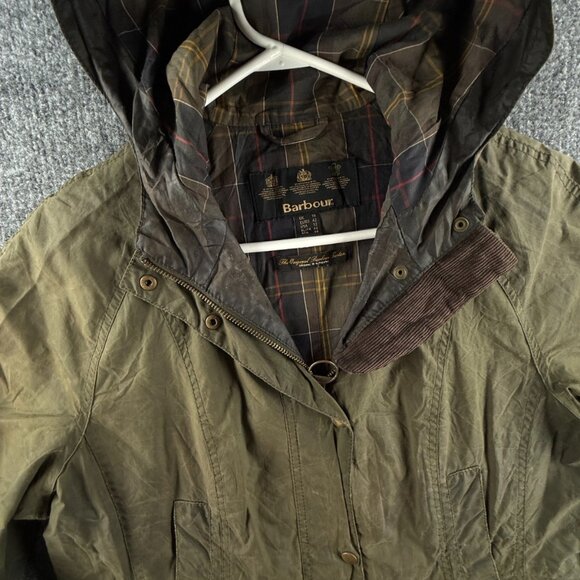 Barbour Flyweight Beadnell Parka Waxed Jacket Women Hooded Green Size 12 US - Picture 2 of 16